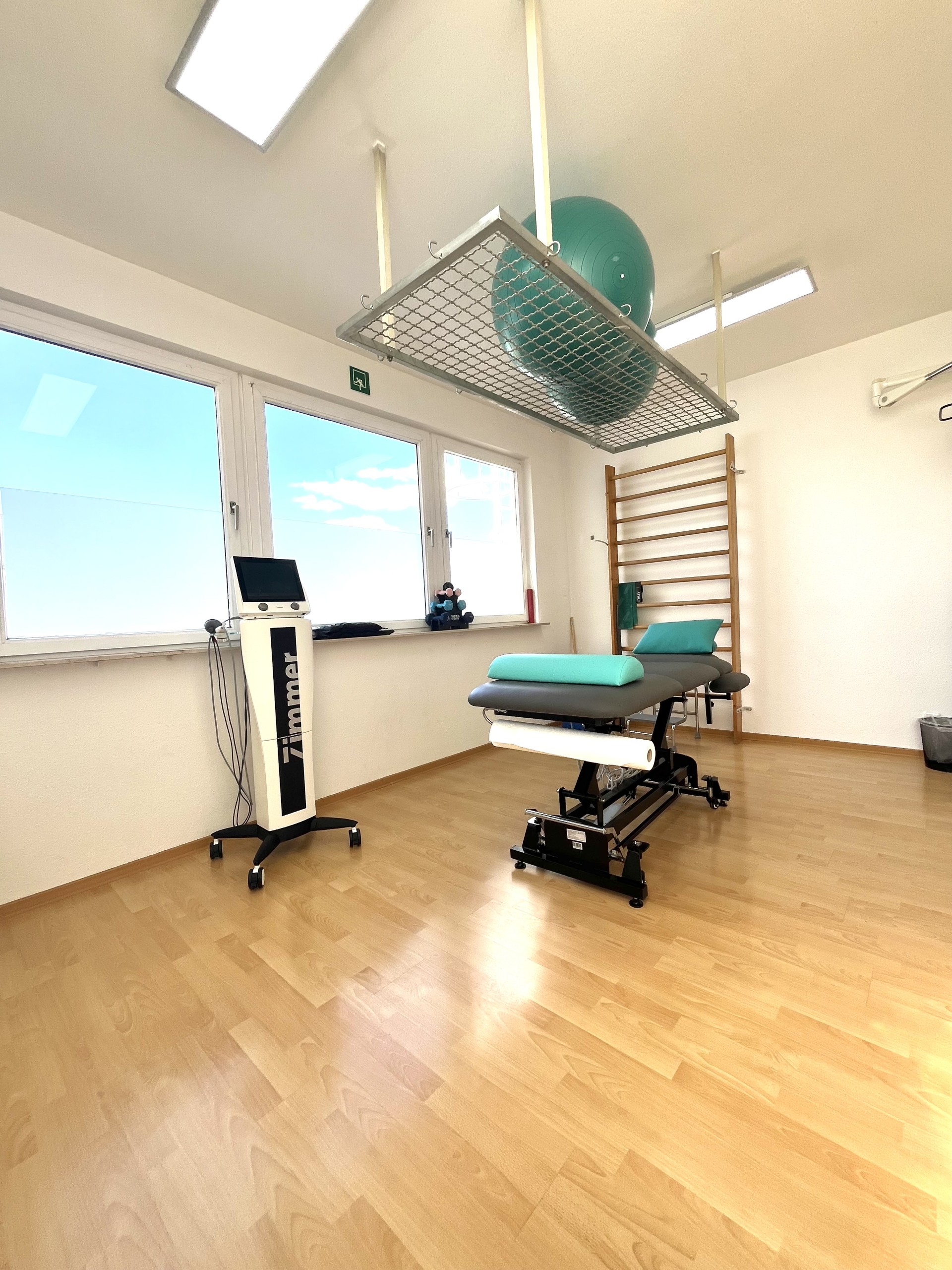 Behandlungsraum der Praxis Physio Berger